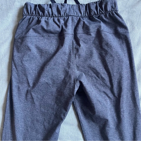 Lululemon On The Fly - Picture 3 of 7